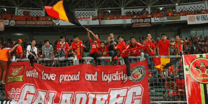 Harapan Suporter dan Ambisi Manajemen