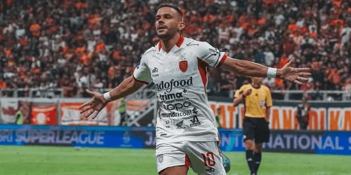 Perbandingan dengan Rekor Gol Tercepat Dunia