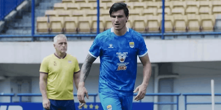 Profil Sergio Castel, Target Man Modern dari Spanyol